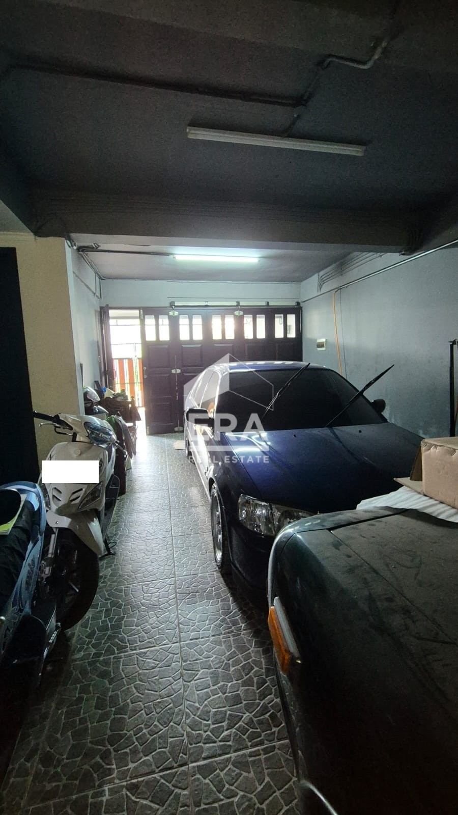 interior 12