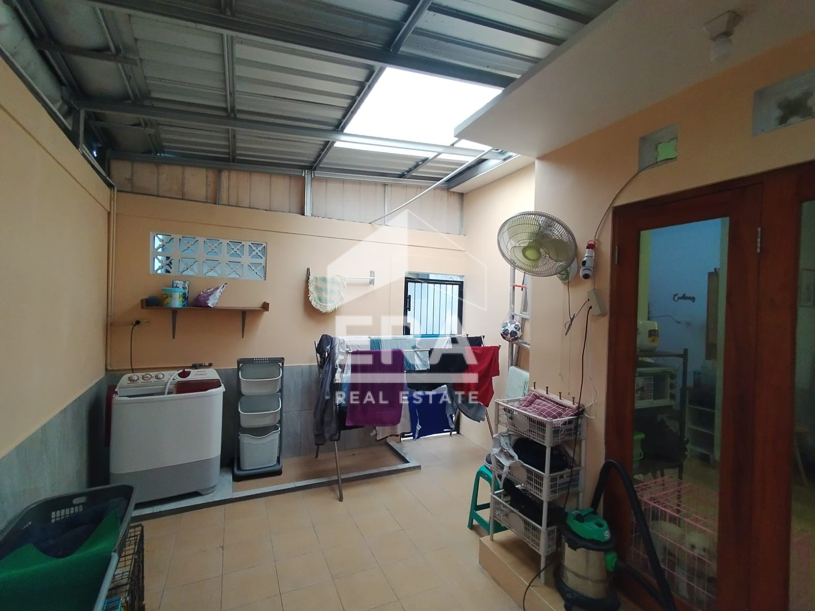 interior 7