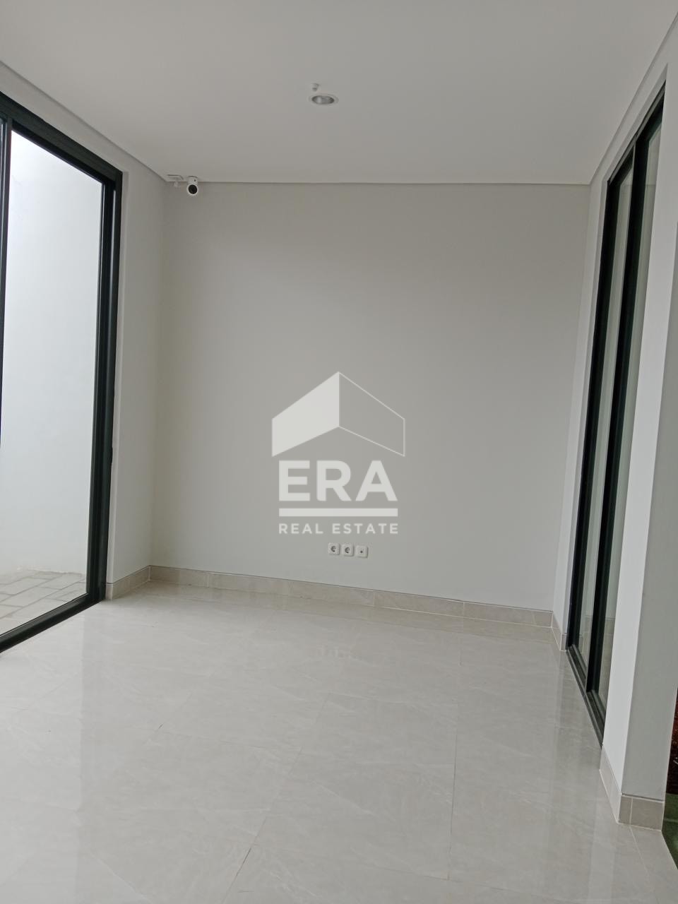 interior 7