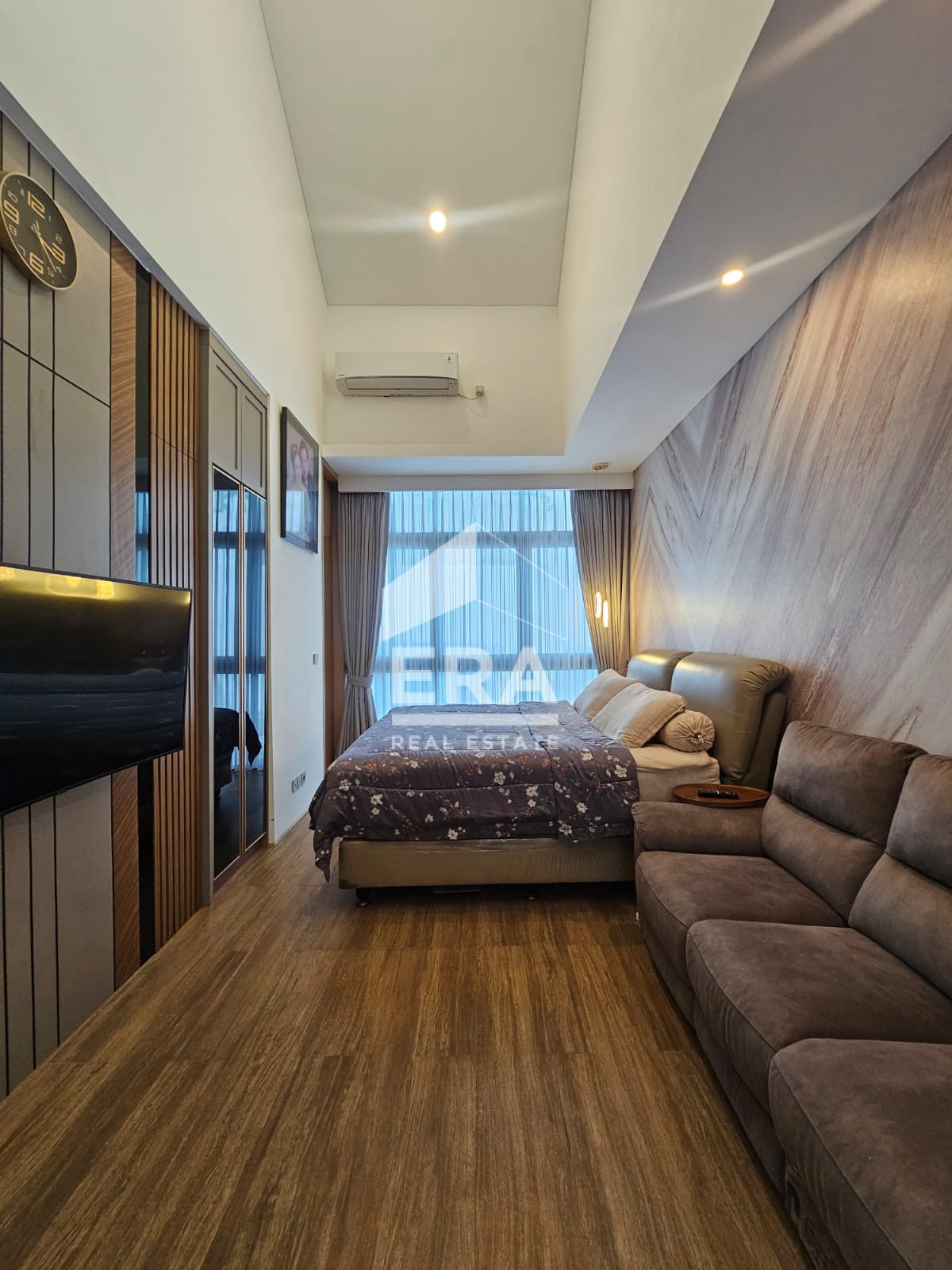 interior 7