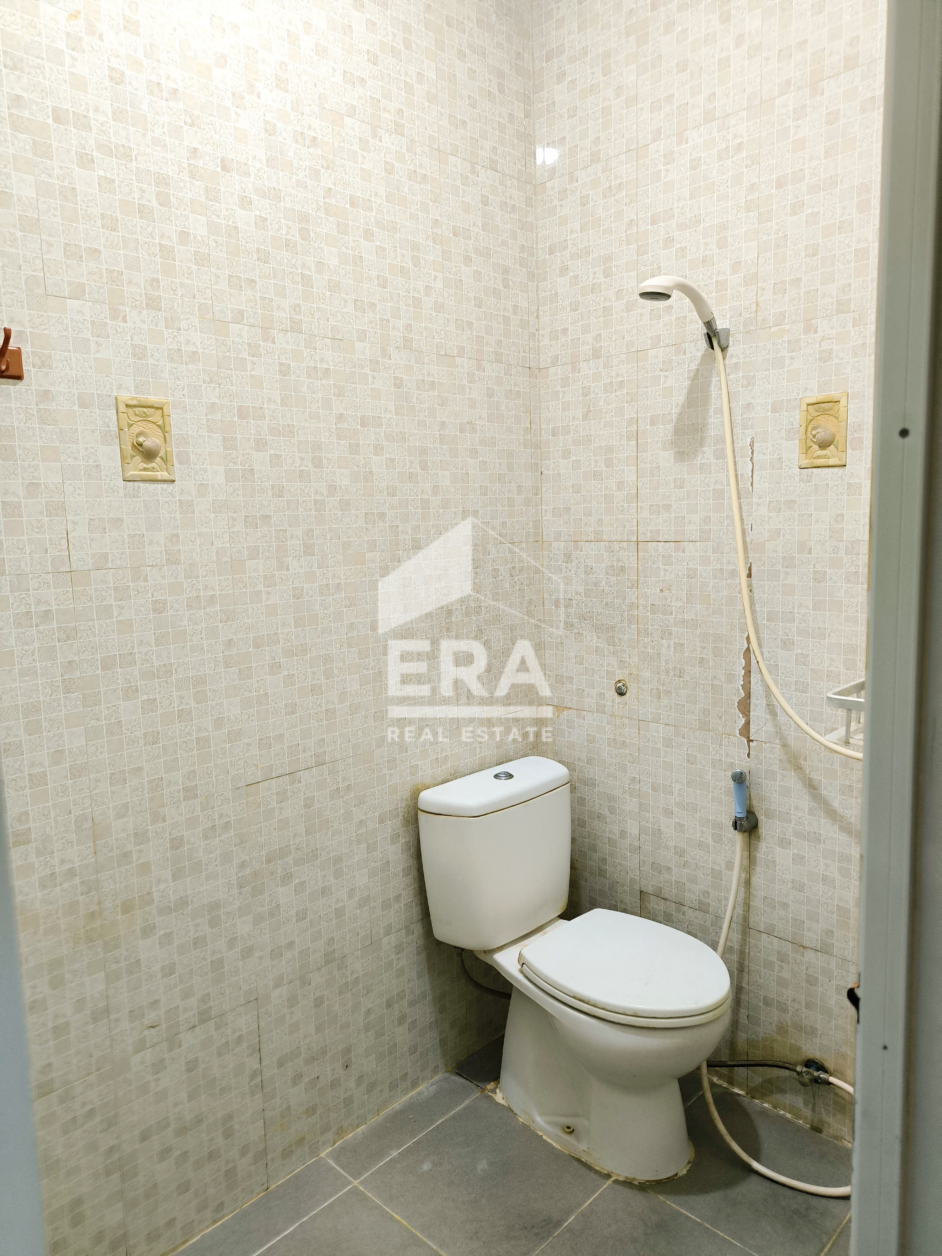 interior 12