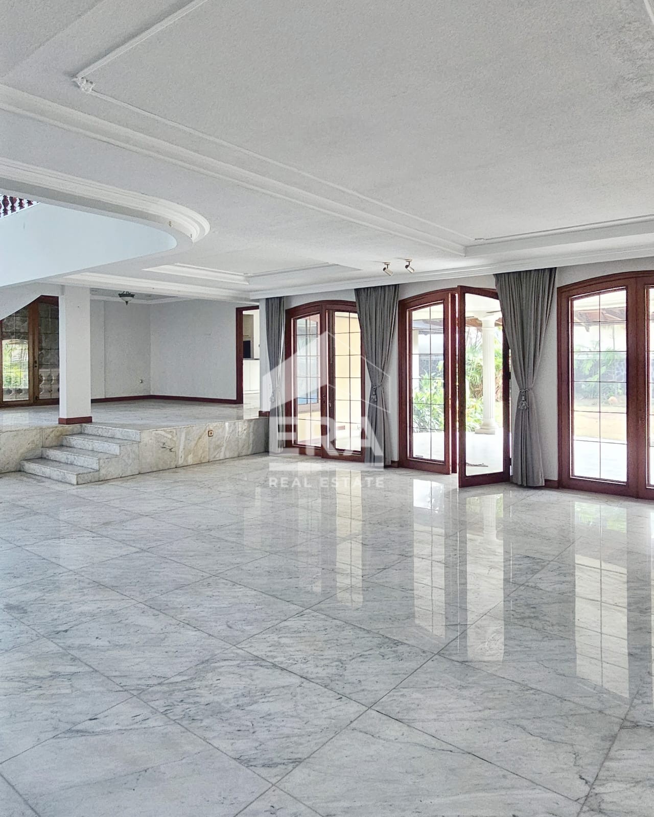 interior 7