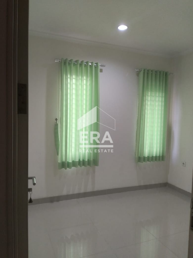 interior 8