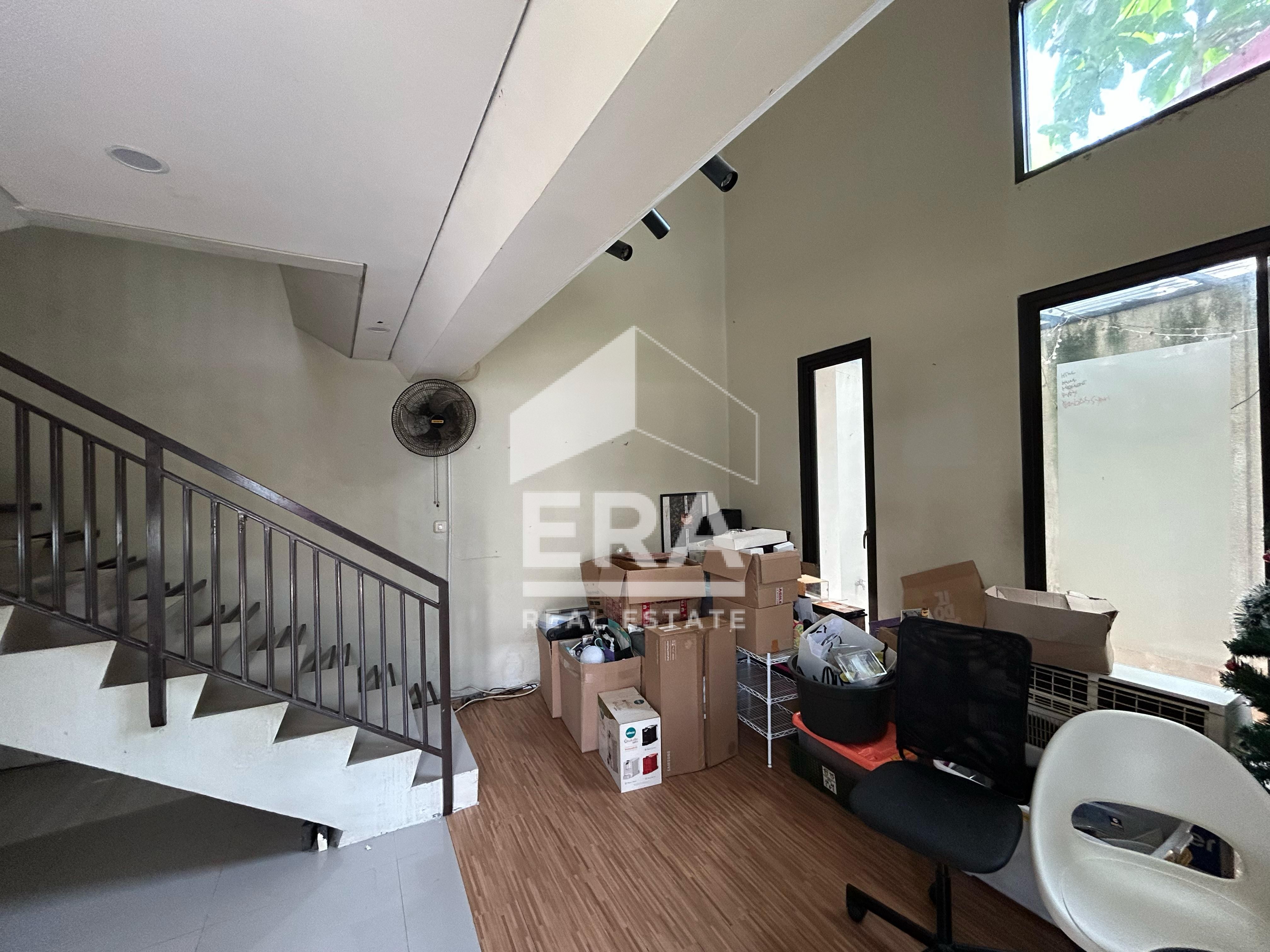 interior 10