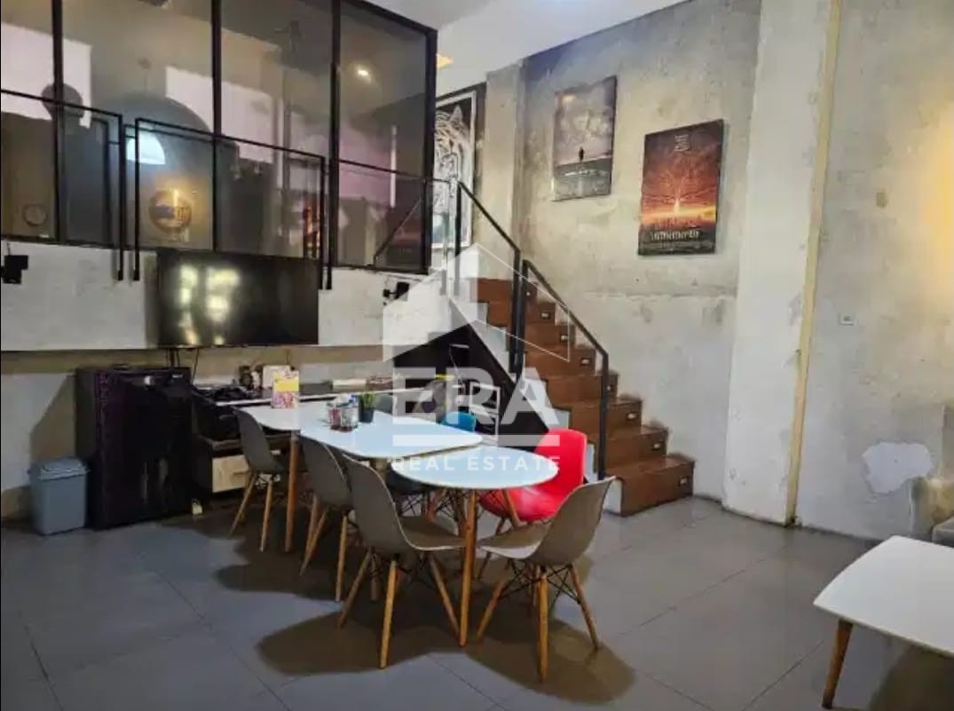 interior 6