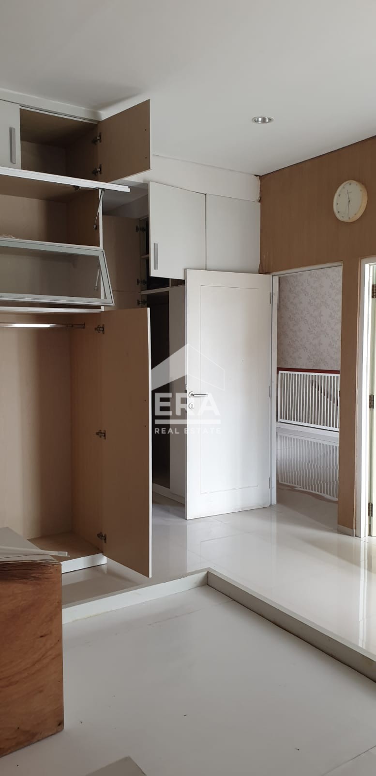 interior 22
