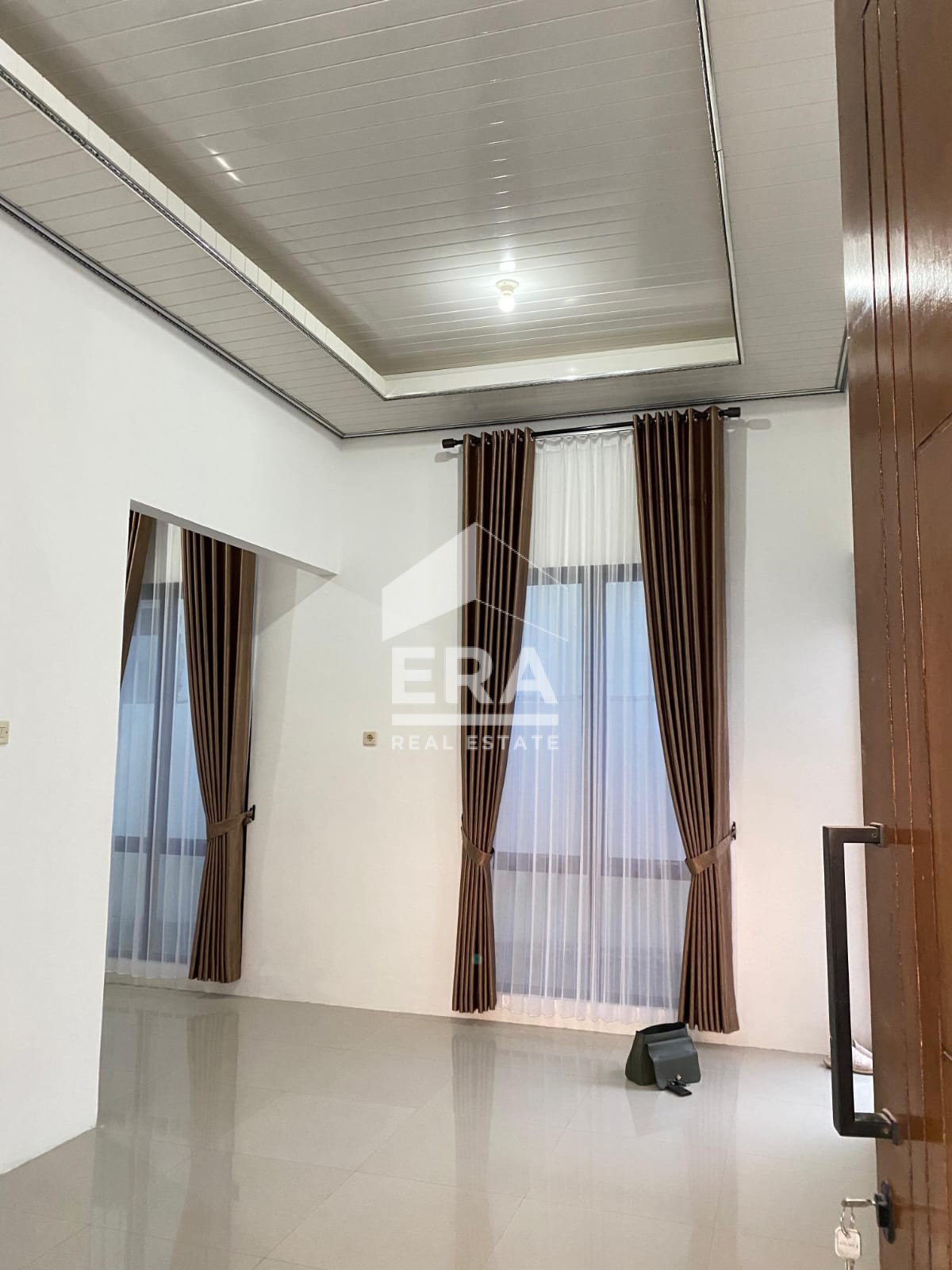 interior 6