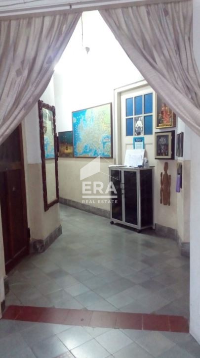 interior 9