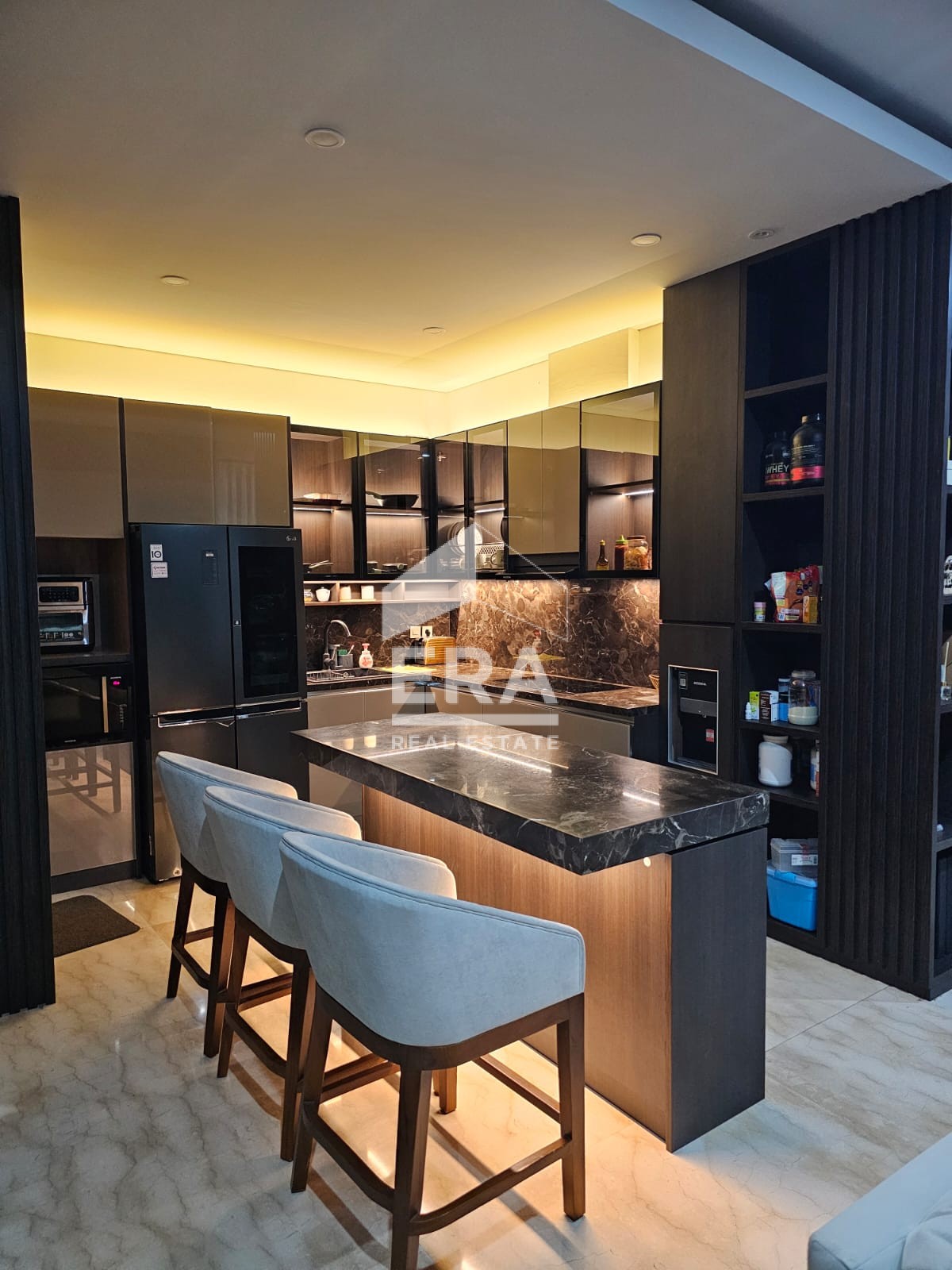 interior 6