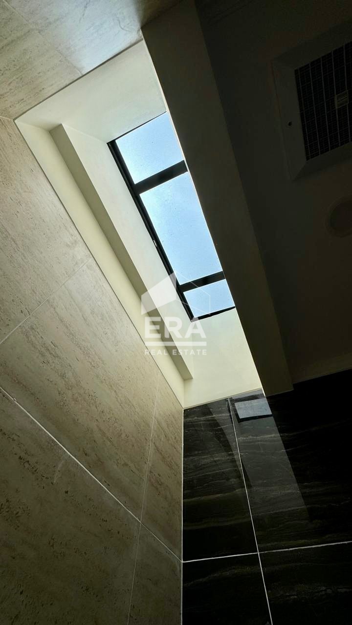 interior 2