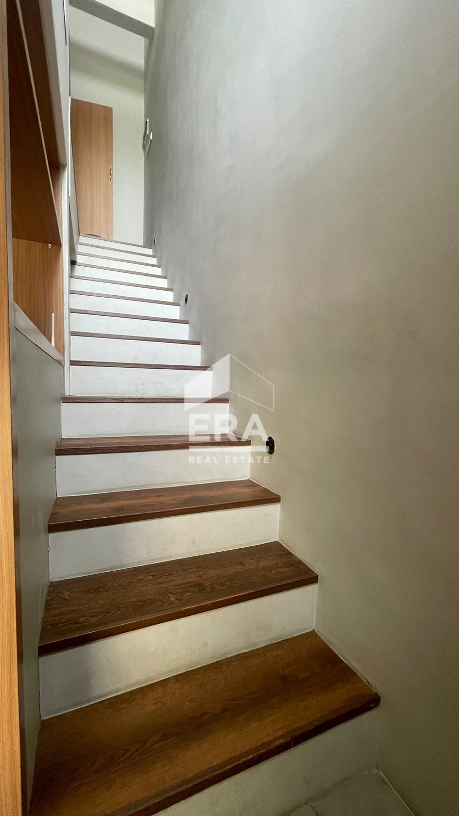 interior 6