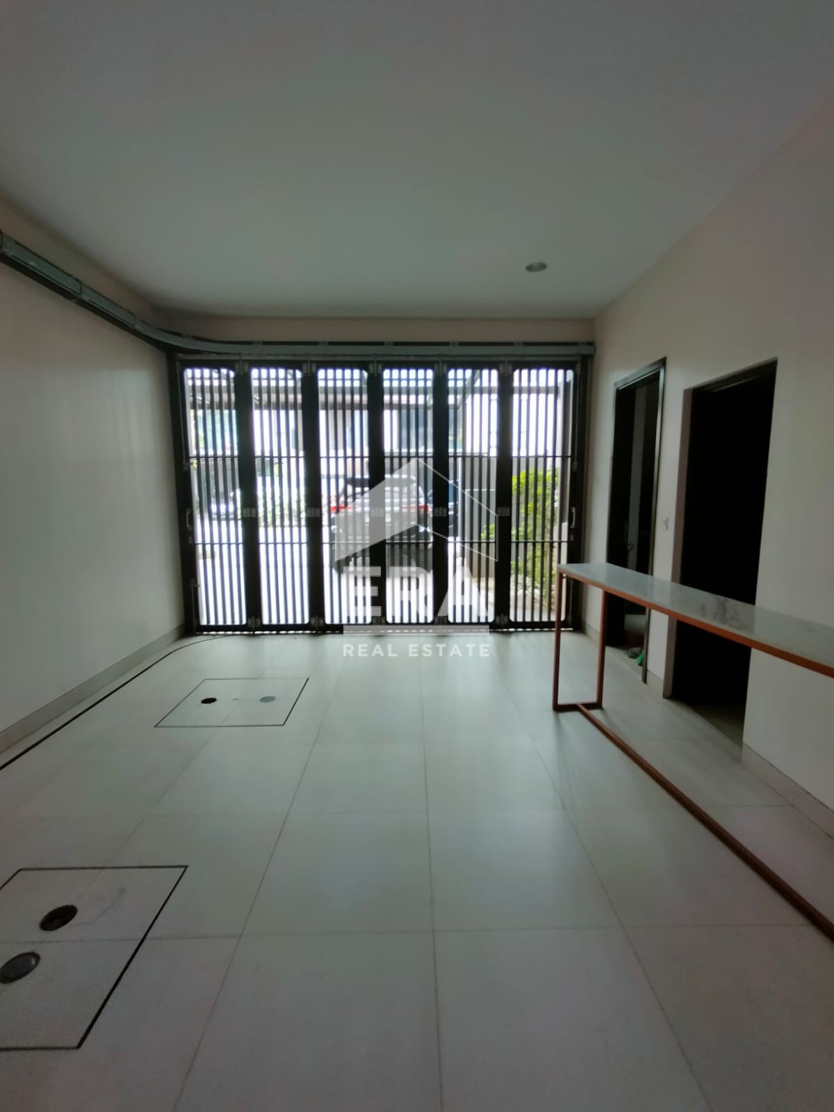 interior 13