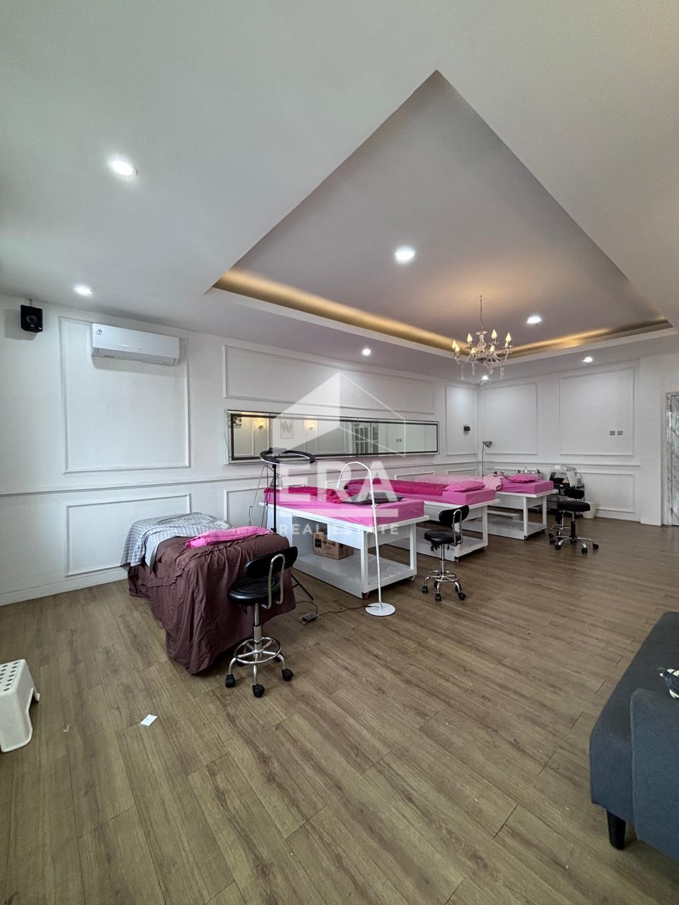 interior 2