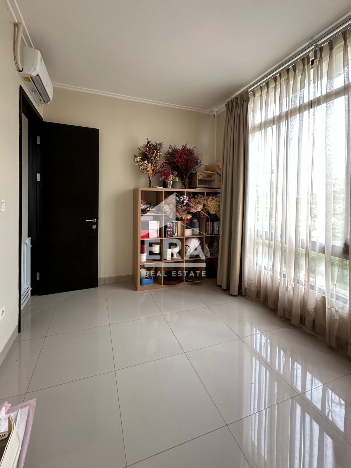 interior 6