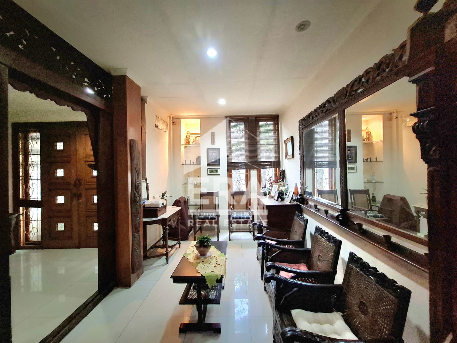 interior 4