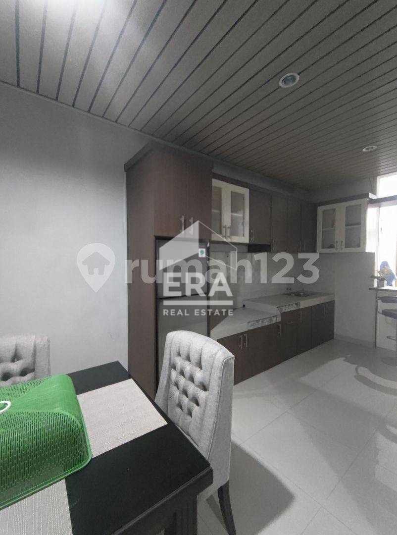 interior 10