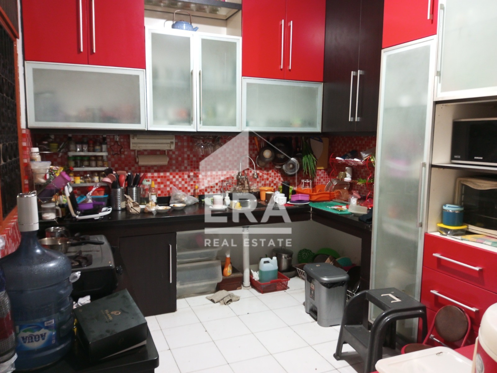 interior 8