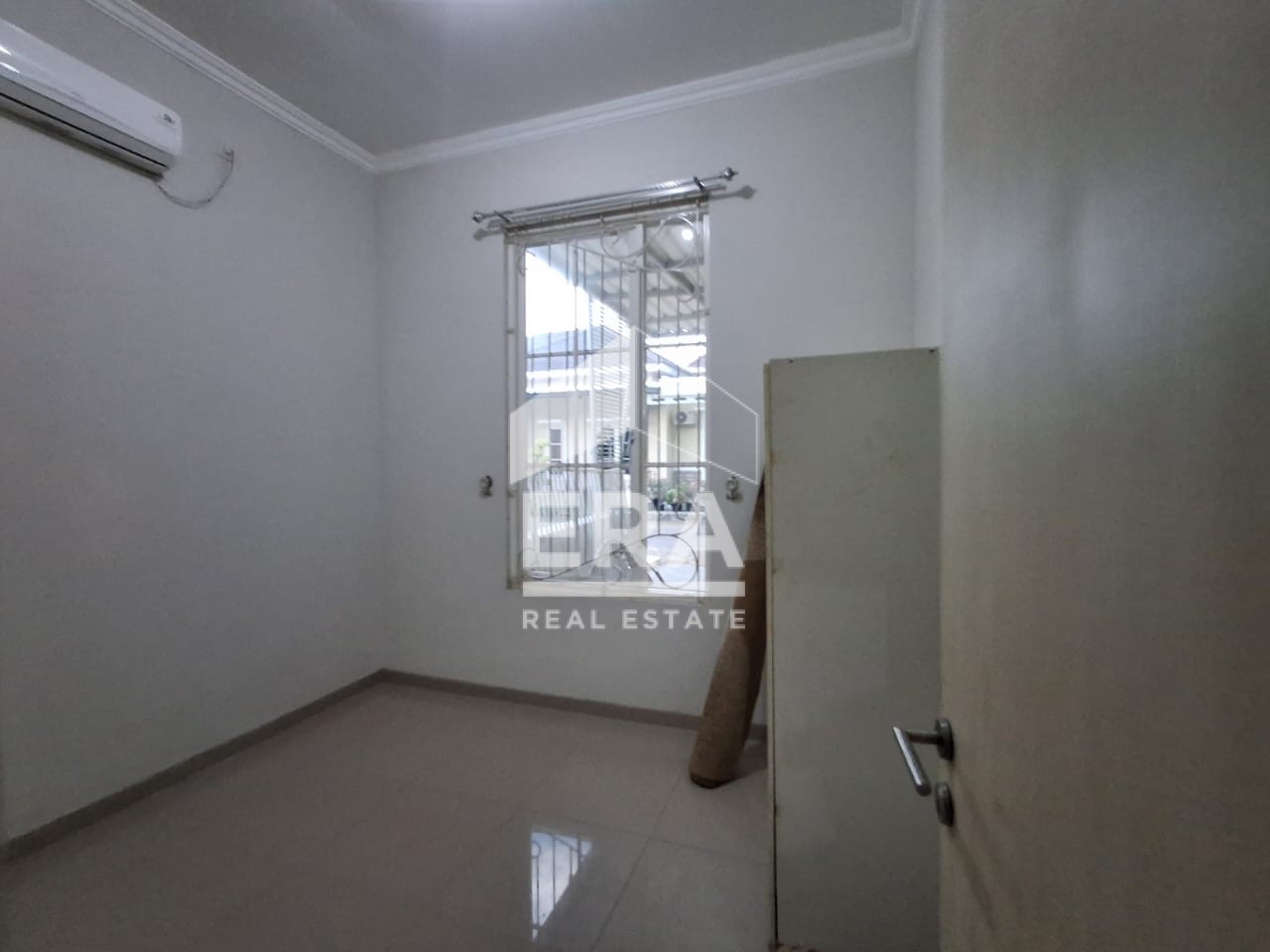 interior 6