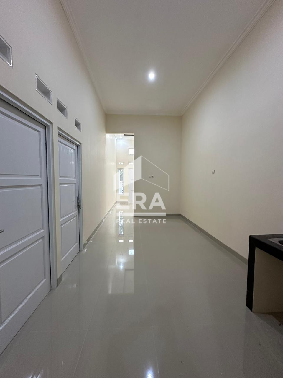 interior 6