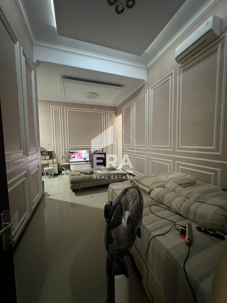 interior 6