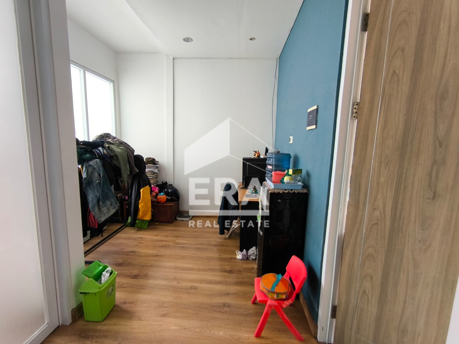interior 17