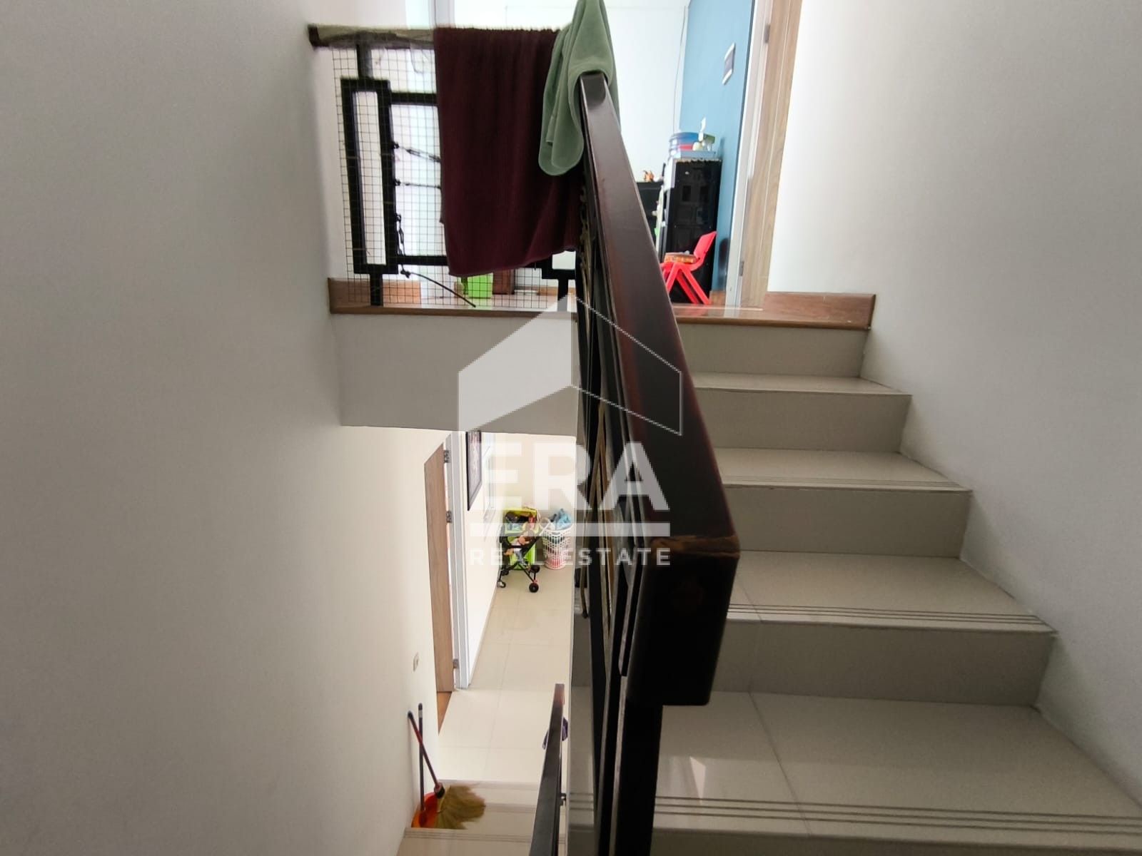 interior 10