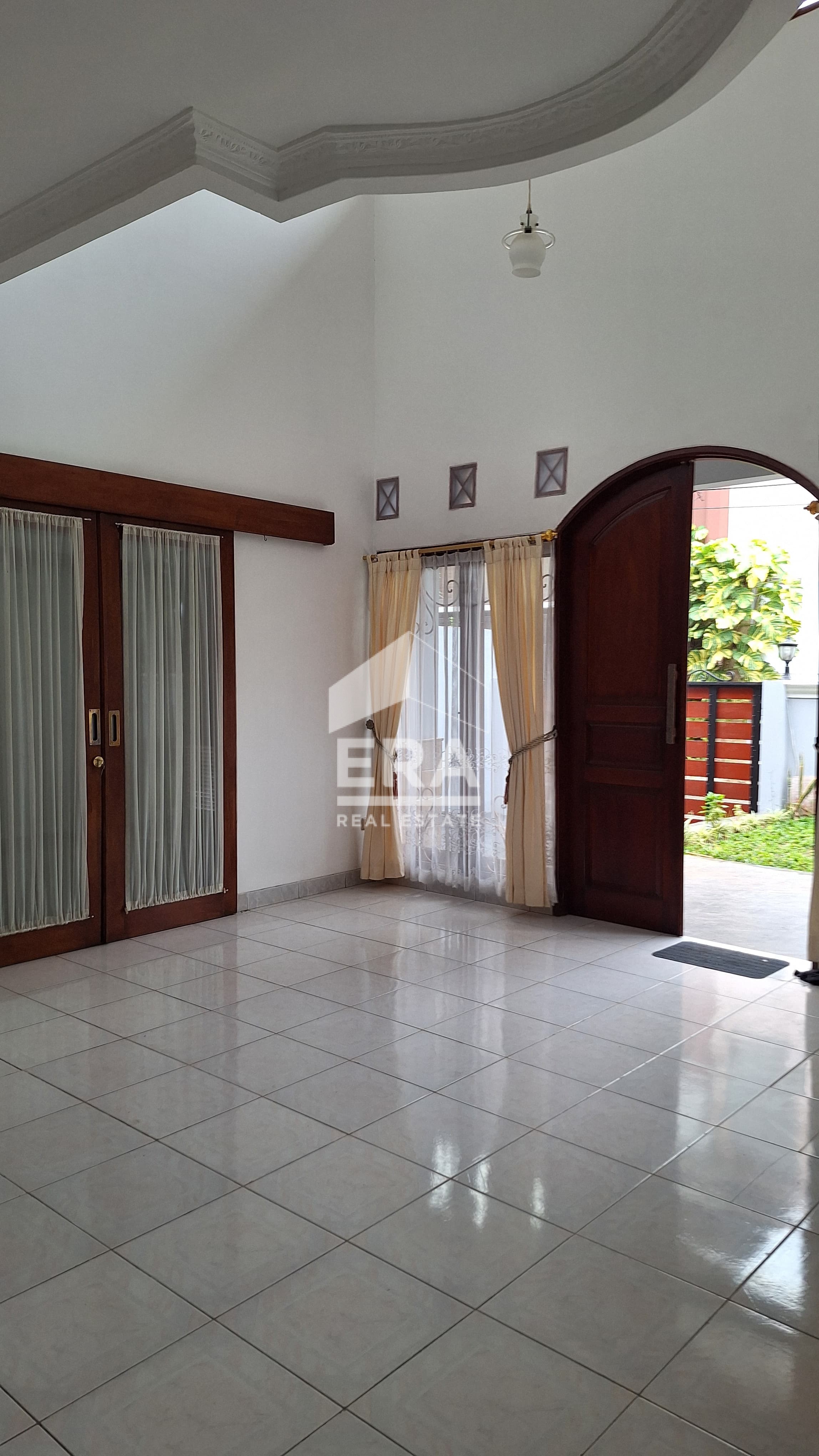 interior 3