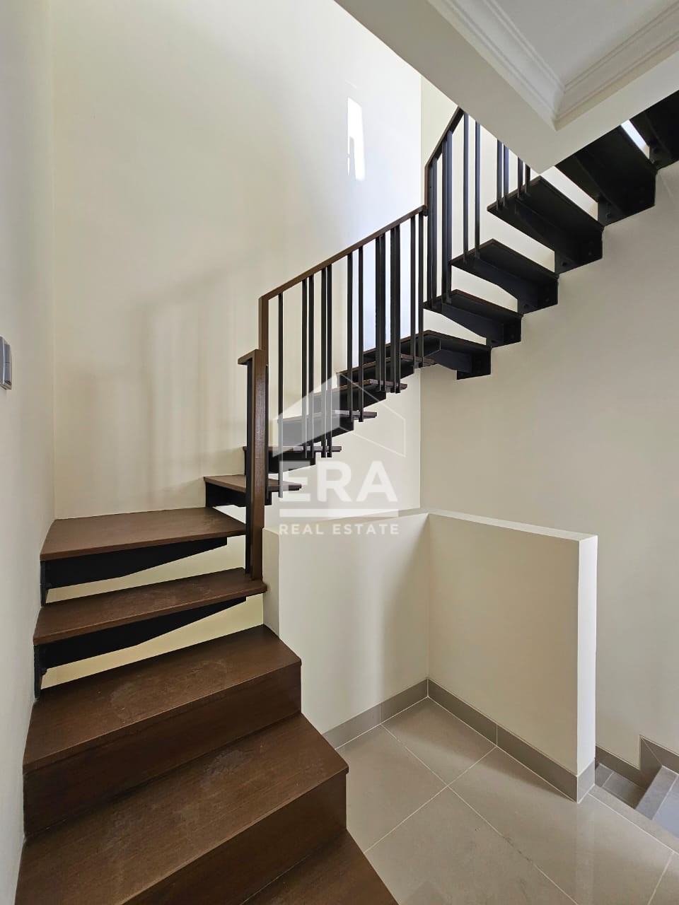 interior 12