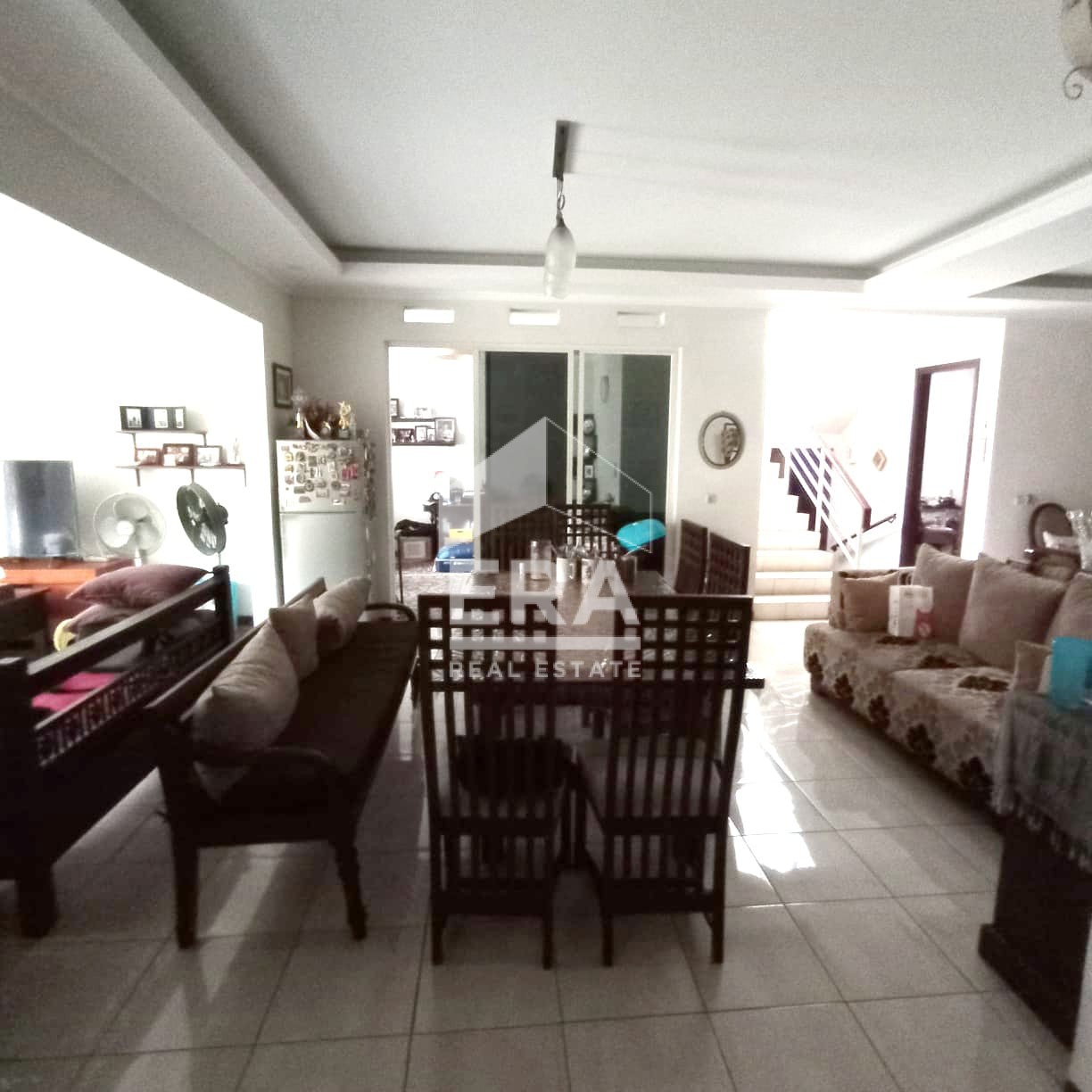 interior 10