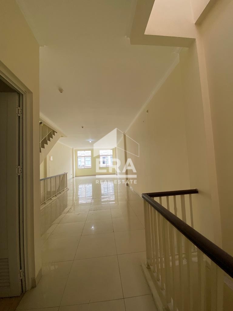 interior 9