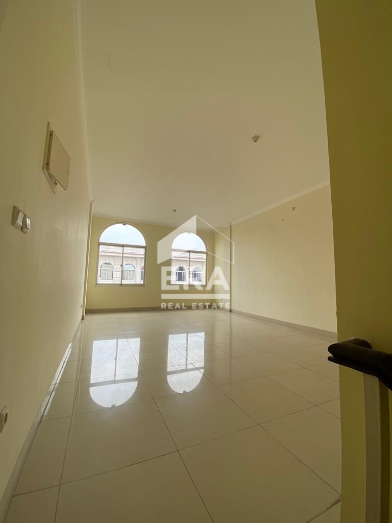 interior 10