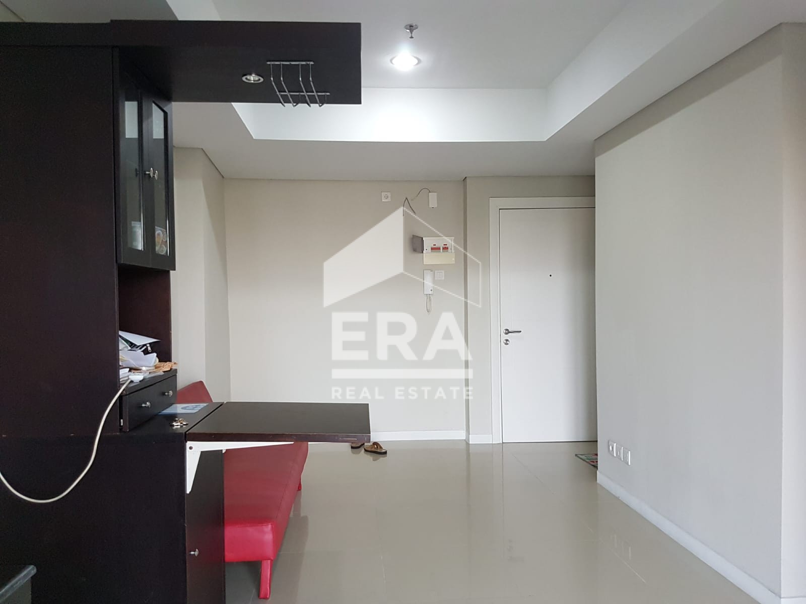 interior 10