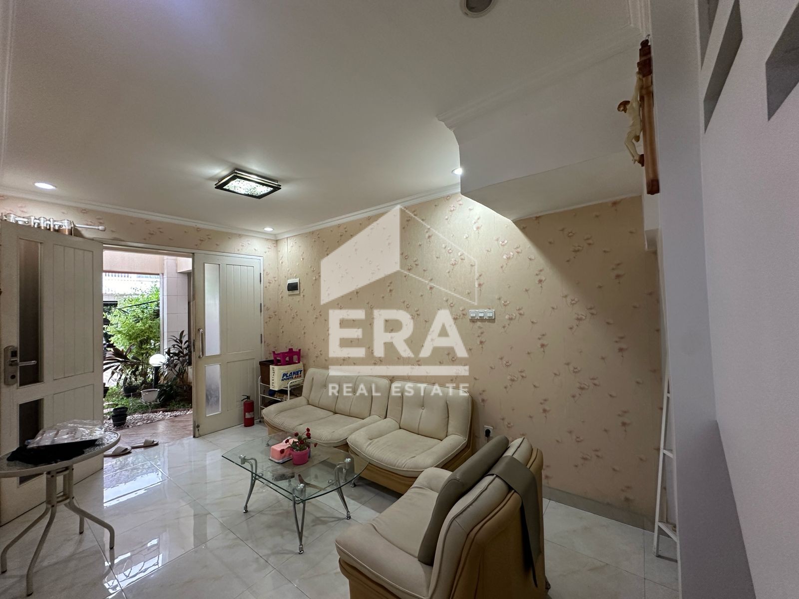 interior 4