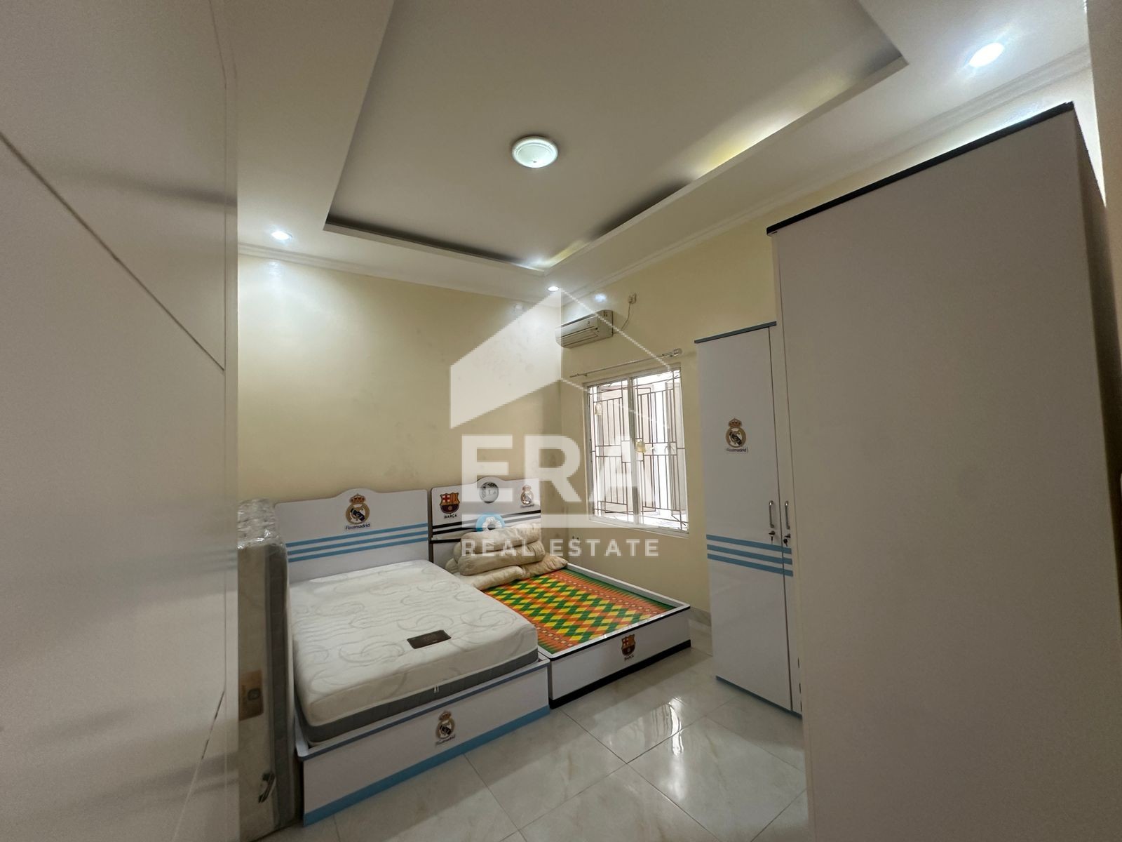 interior 6