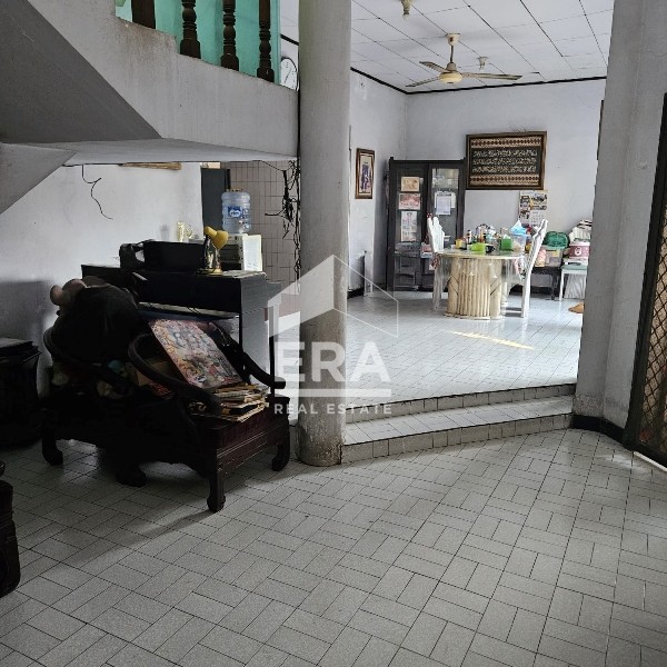 interior 6