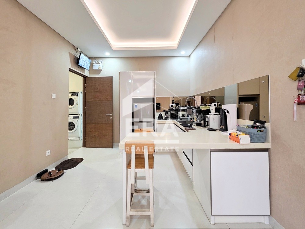 interior 19
