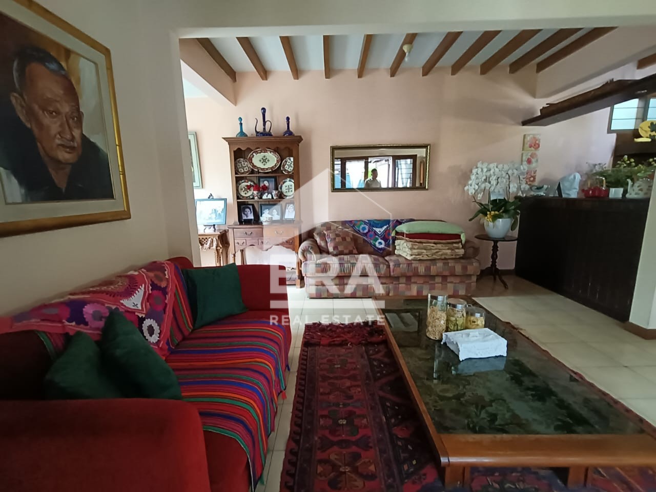 interior 11