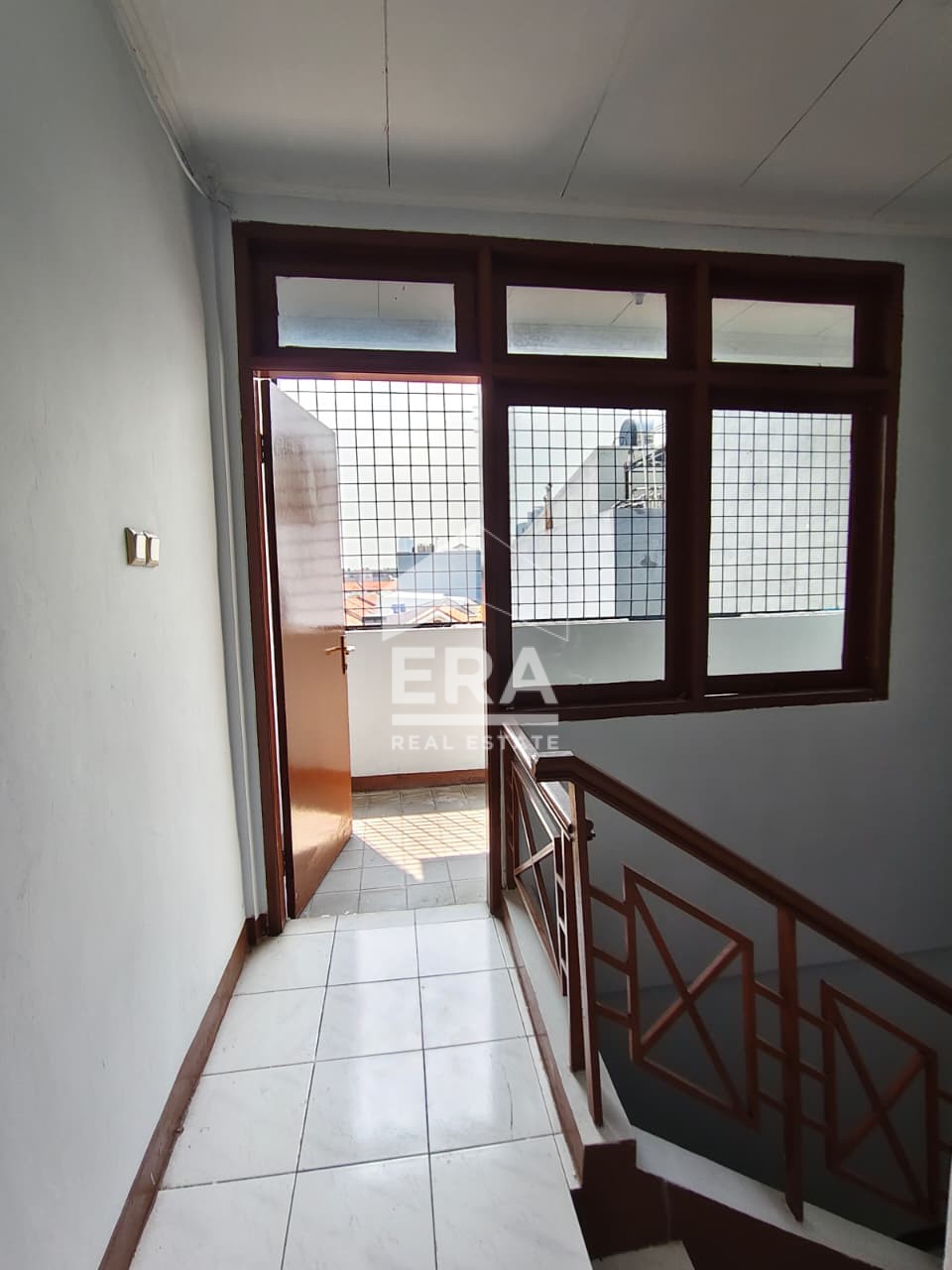 interior 13