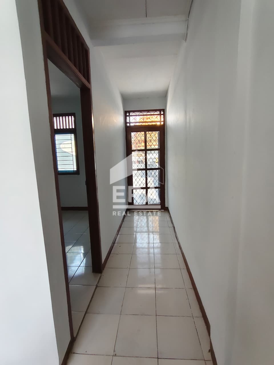 interior 11