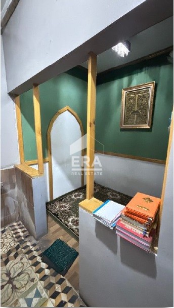 interior 11