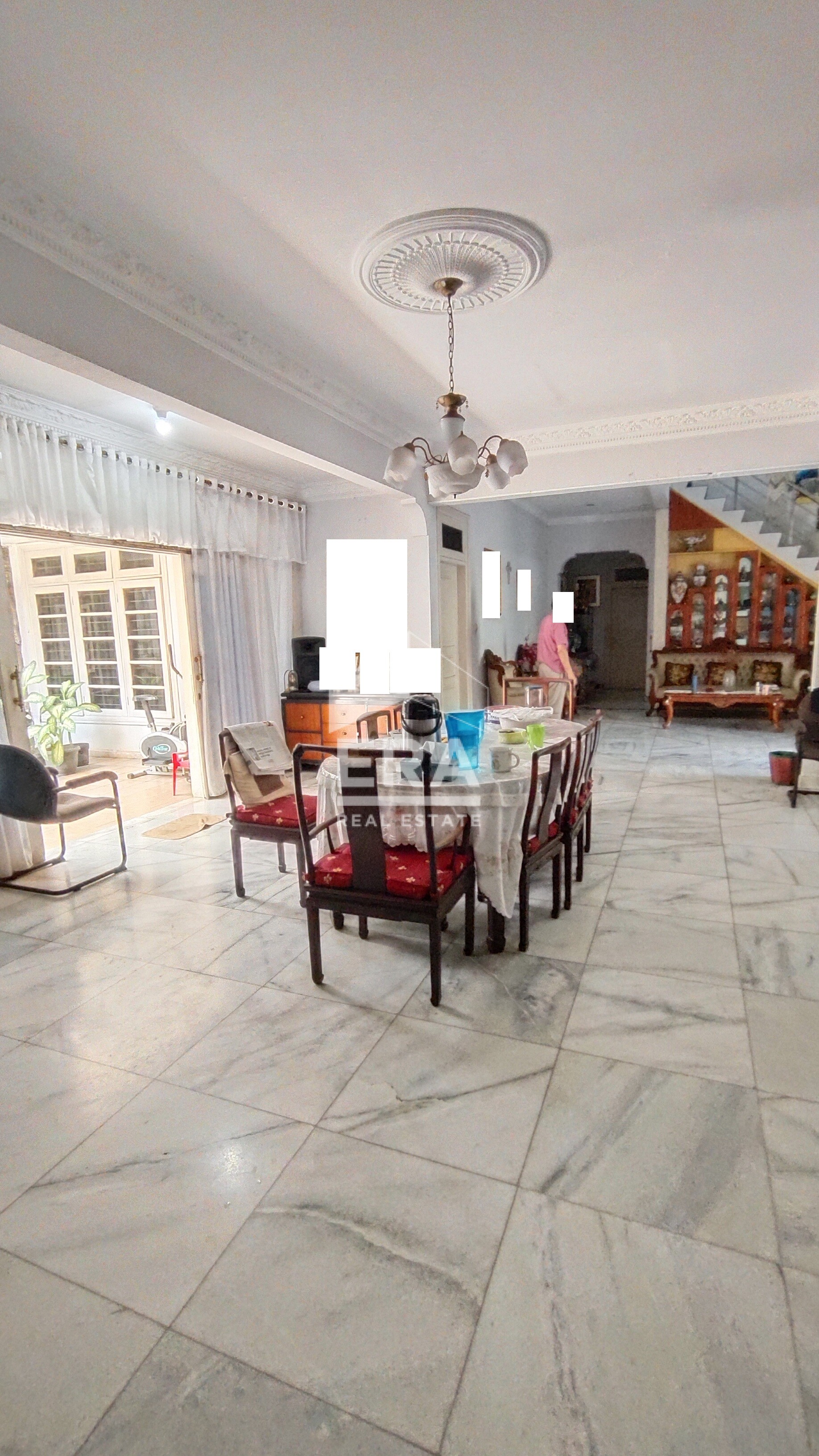 interior 7