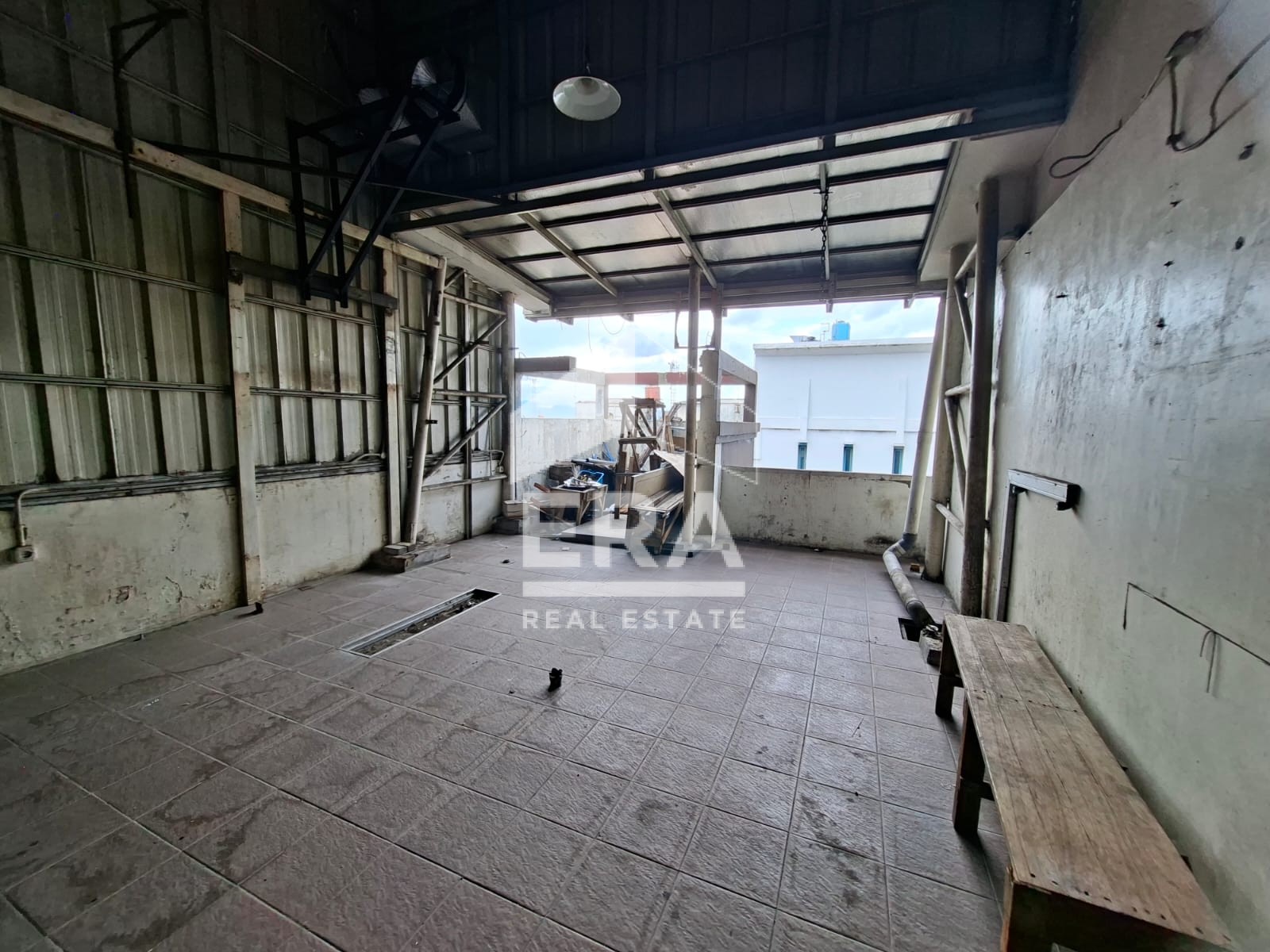 interior 4