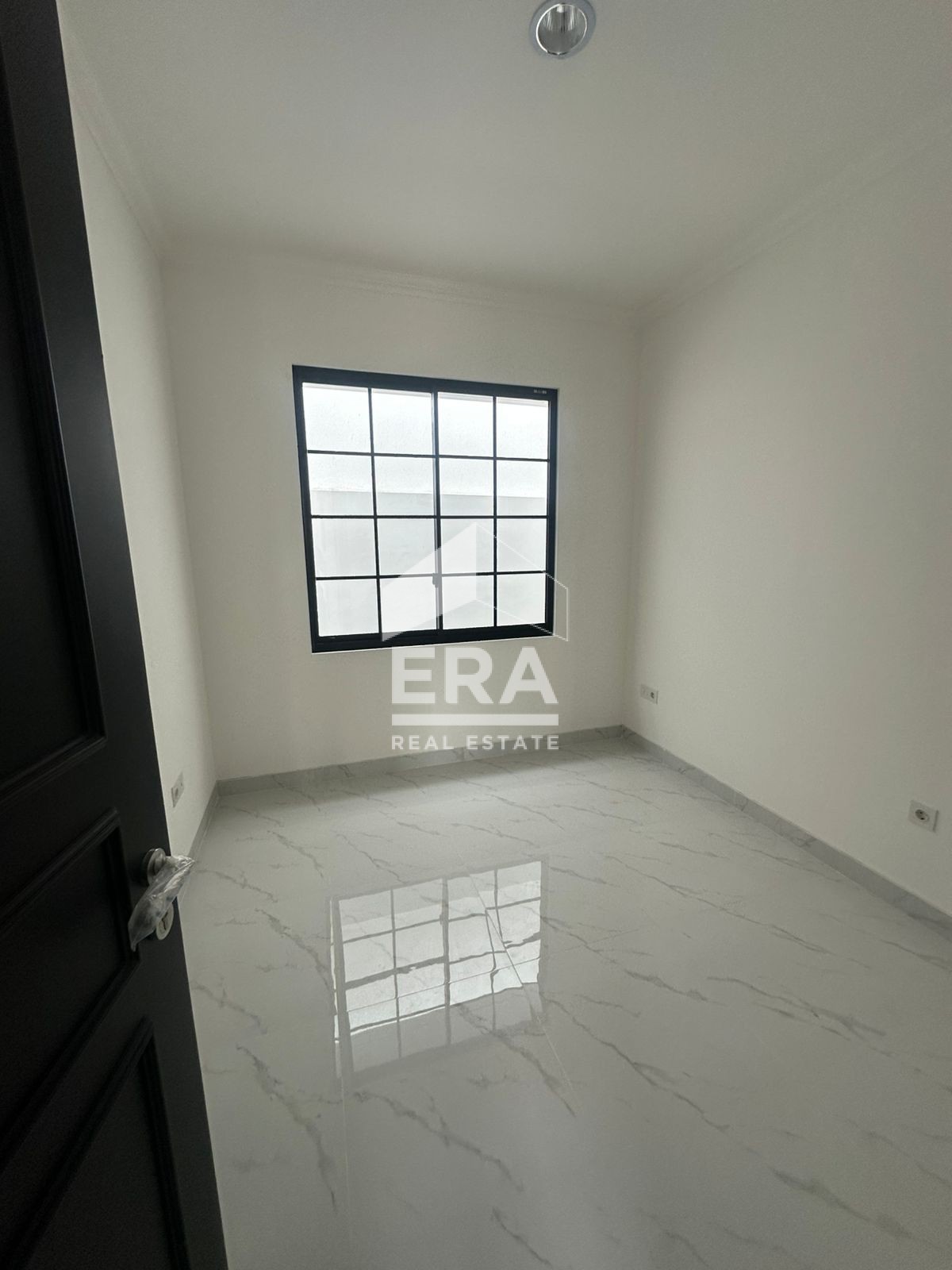 interior 9