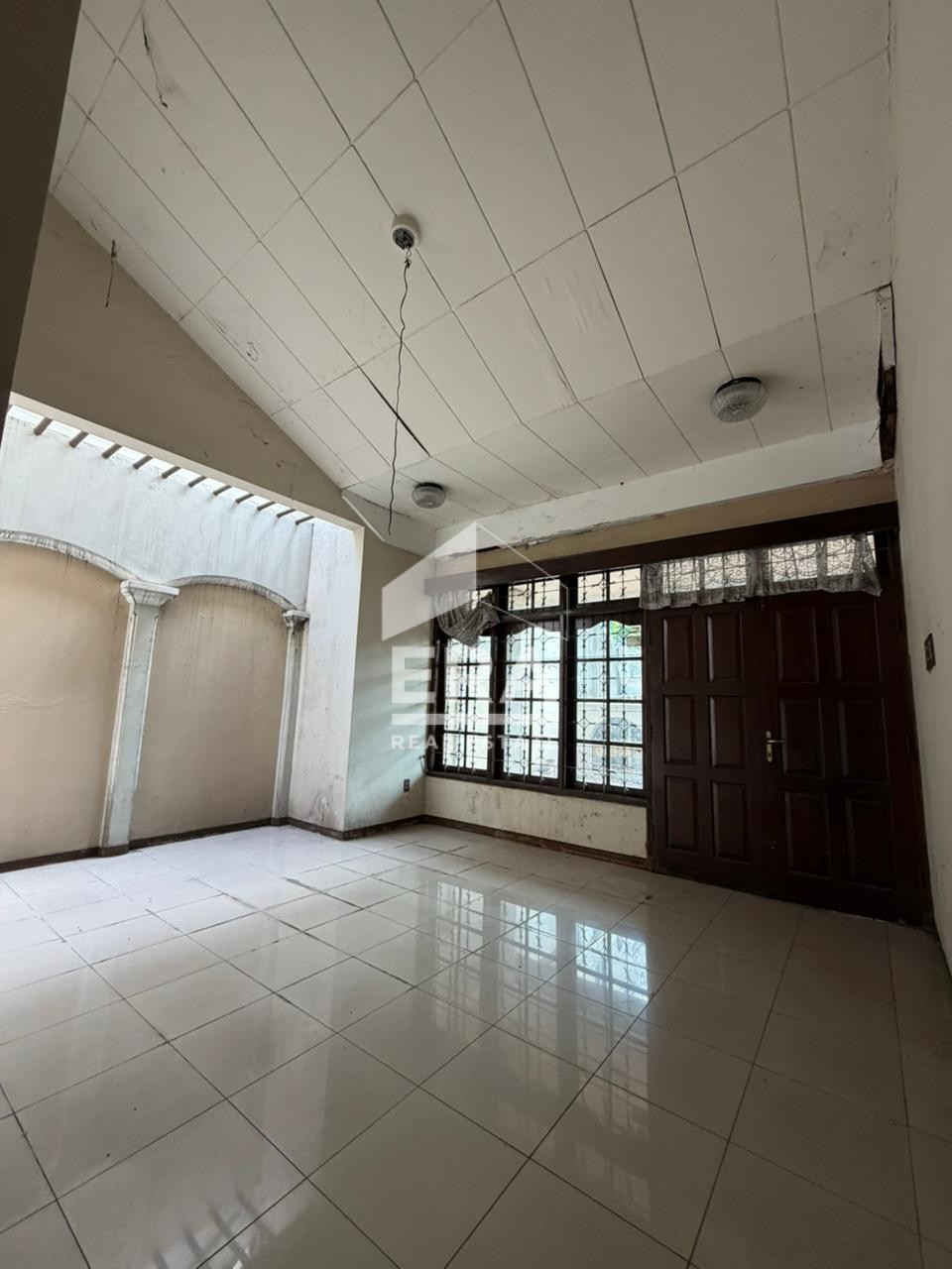 interior 3