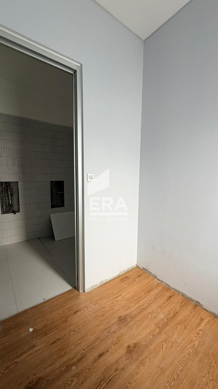 interior 6
