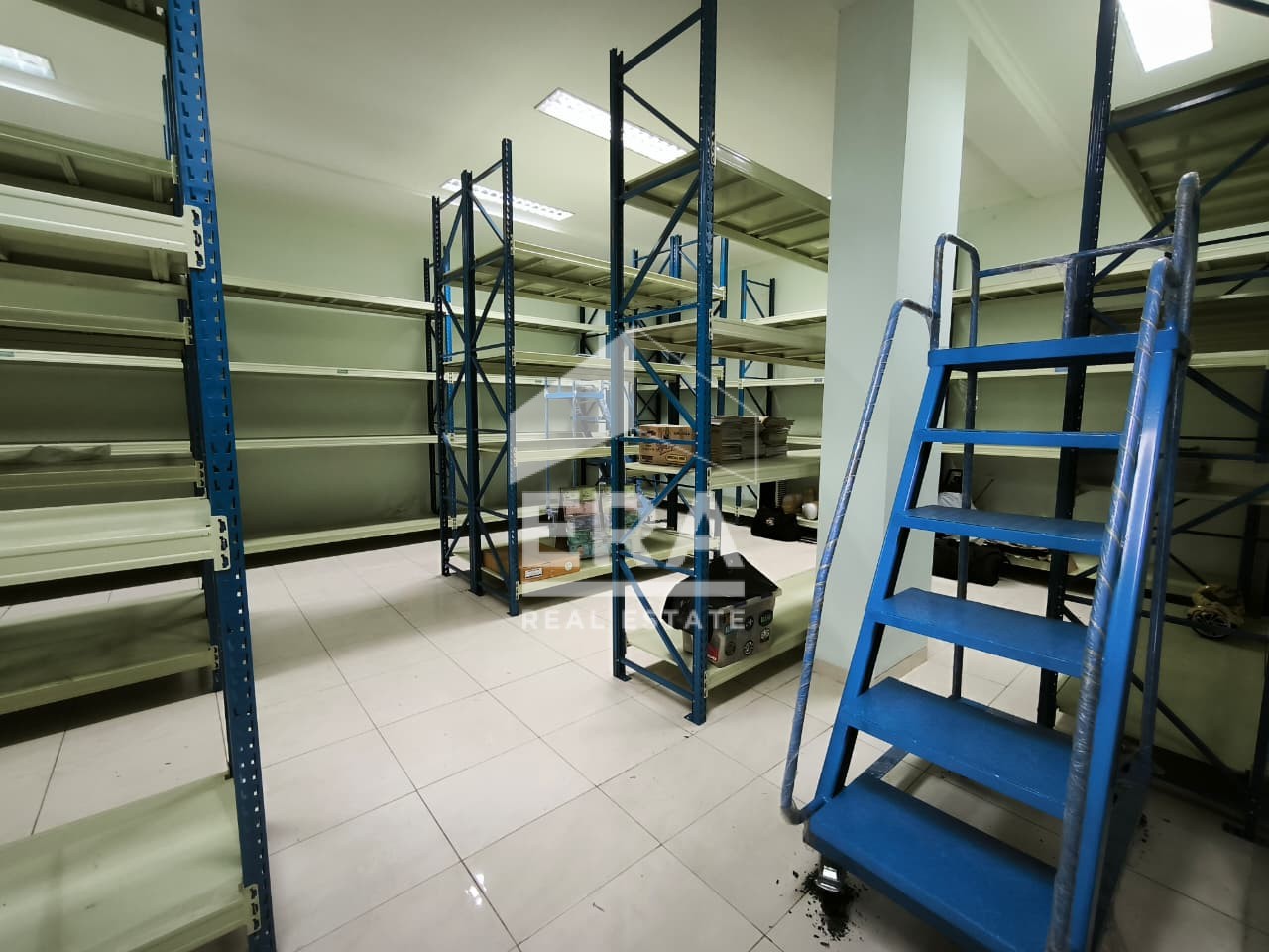 interior 4