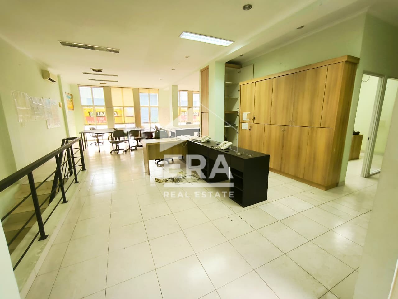 interior 10
