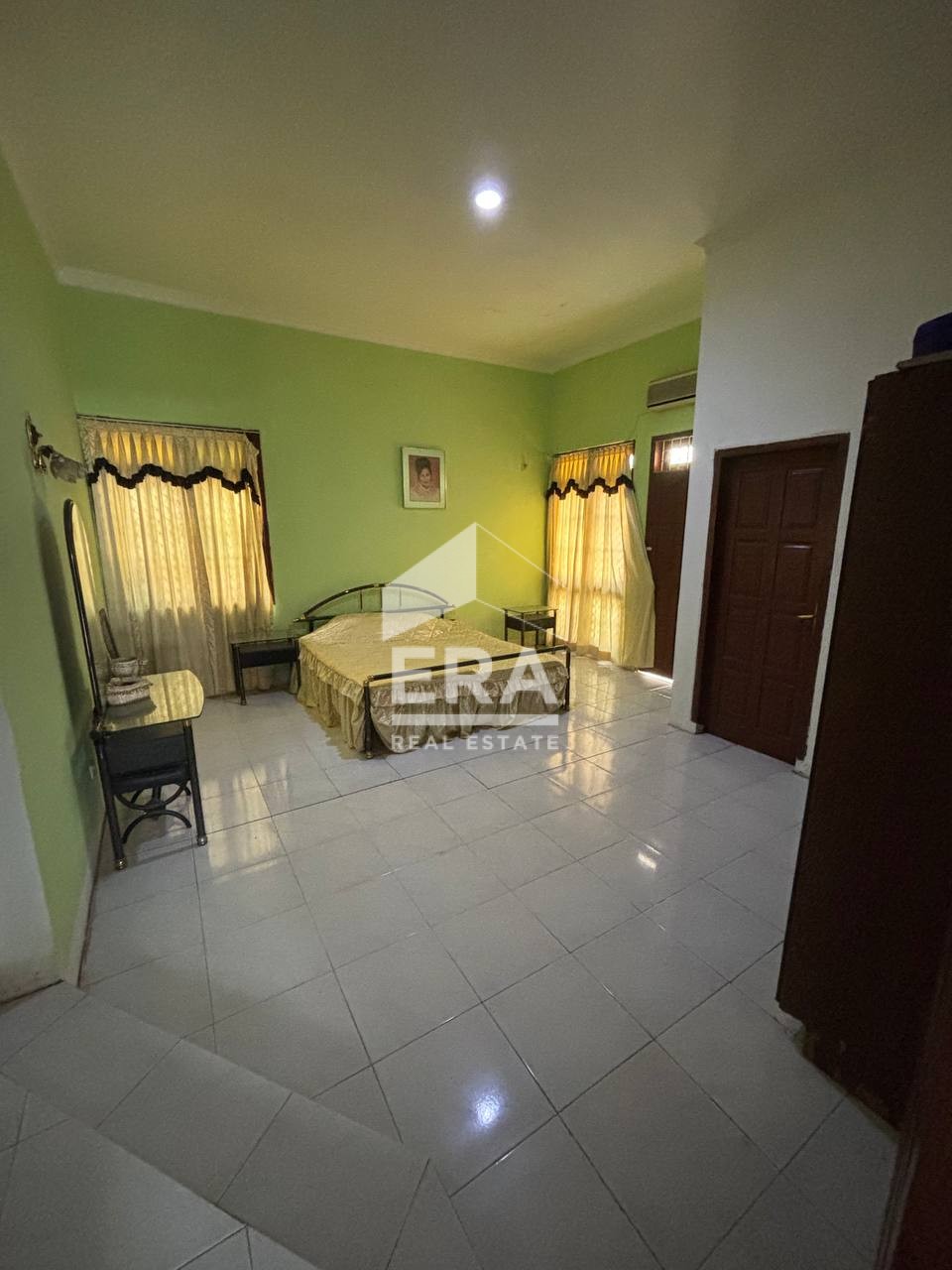 interior 7