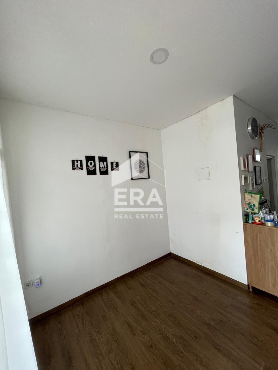 interior 6