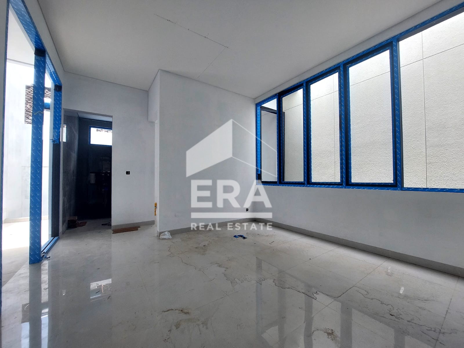 interior 6